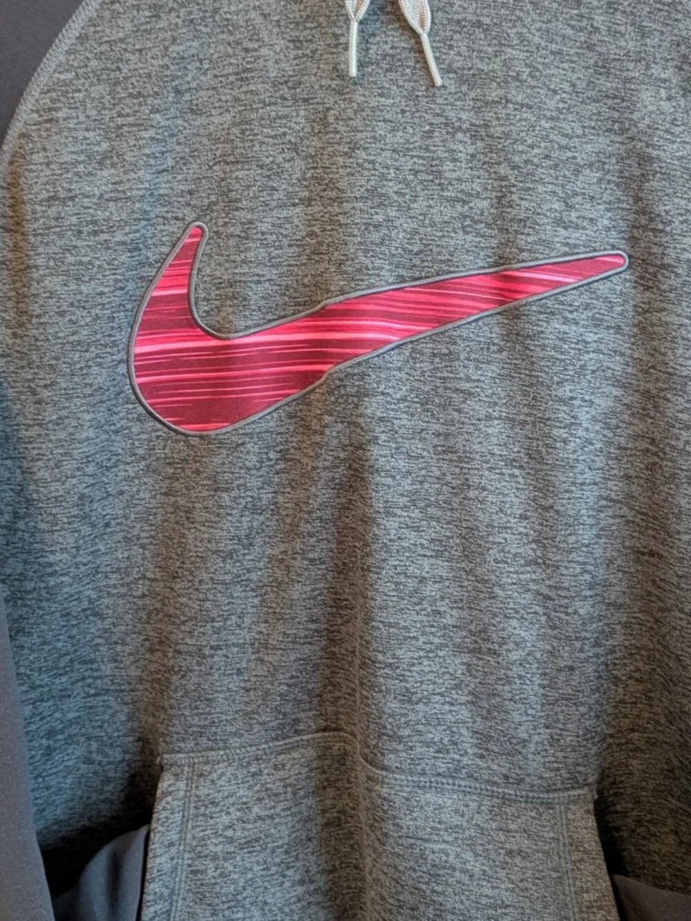 Nike Therma-FIT Raglan Fleece Hoodie Pullover Gray Pink Swoosh - Women’s L - Picture 3 of 4